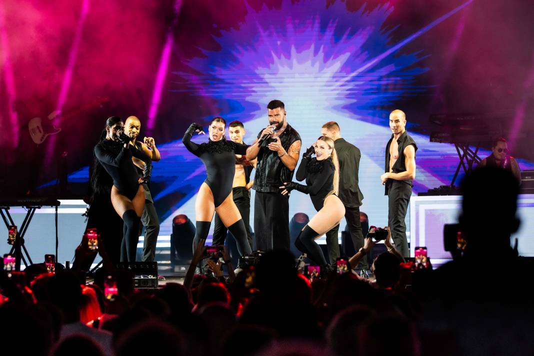 Antalya'da konser veren Ricky Martin: Türkiye'de sahne aldığım için çok mutluyum 8